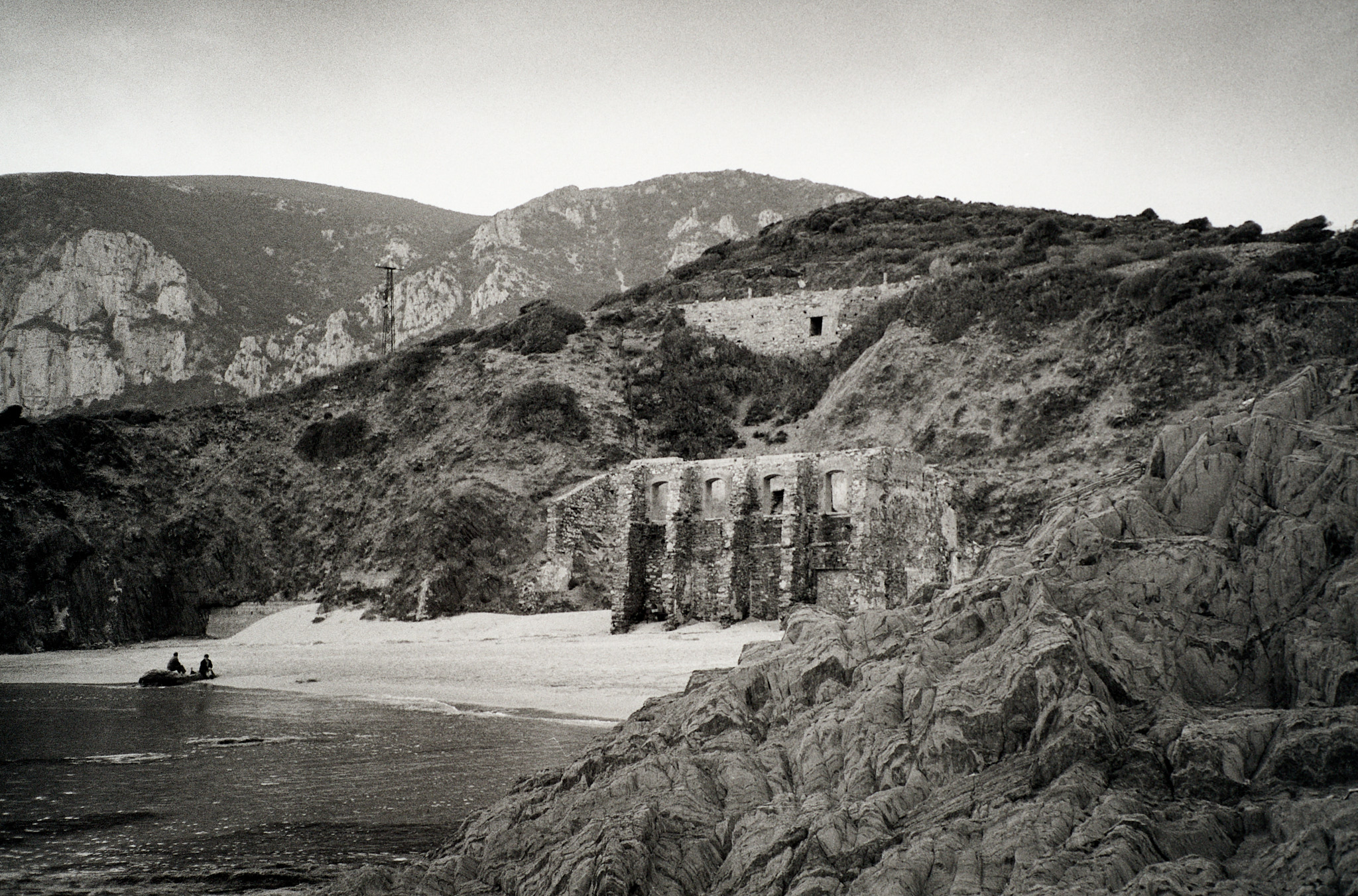  Ruin near Fontanamare 