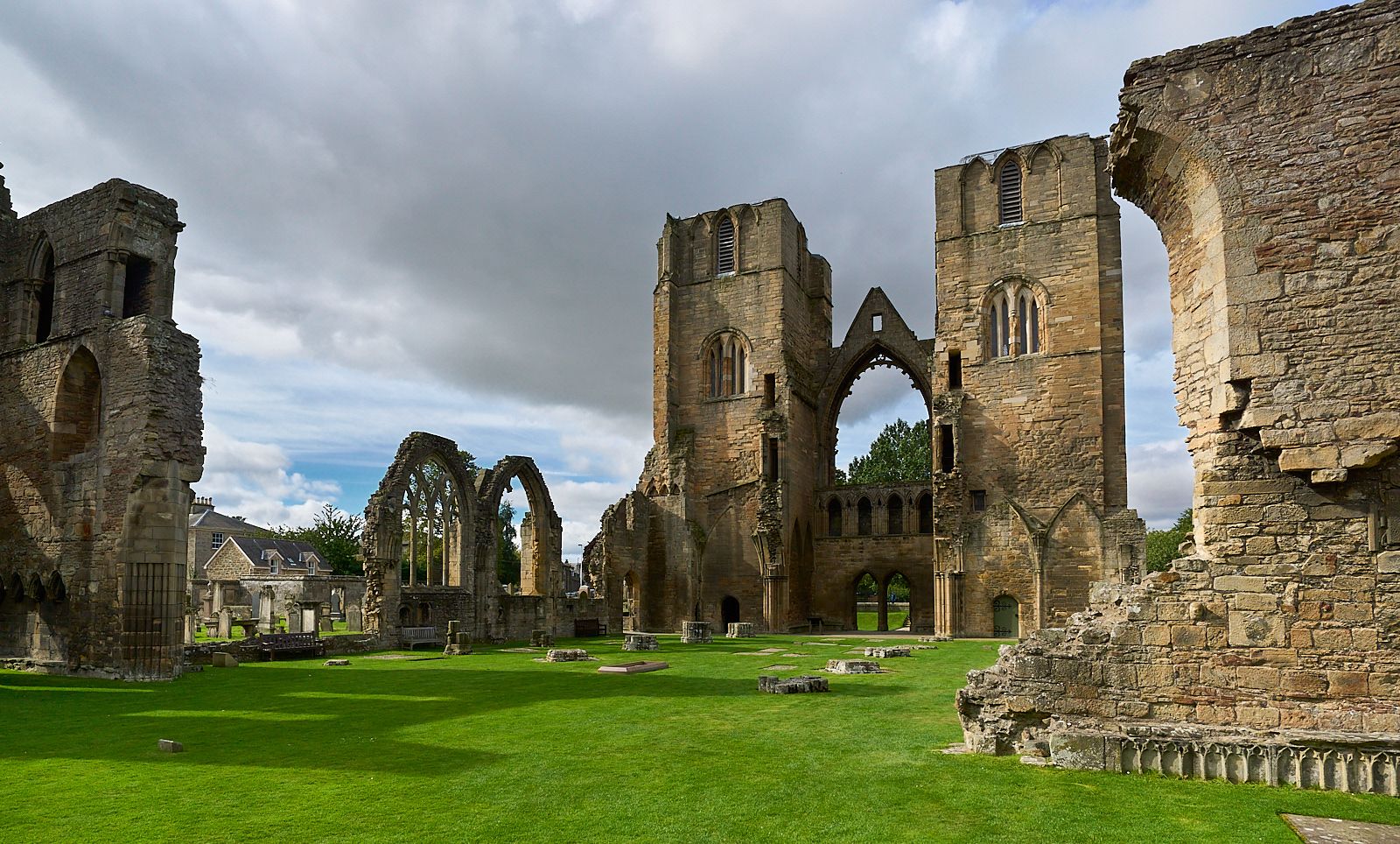  Elgin Cathedral 