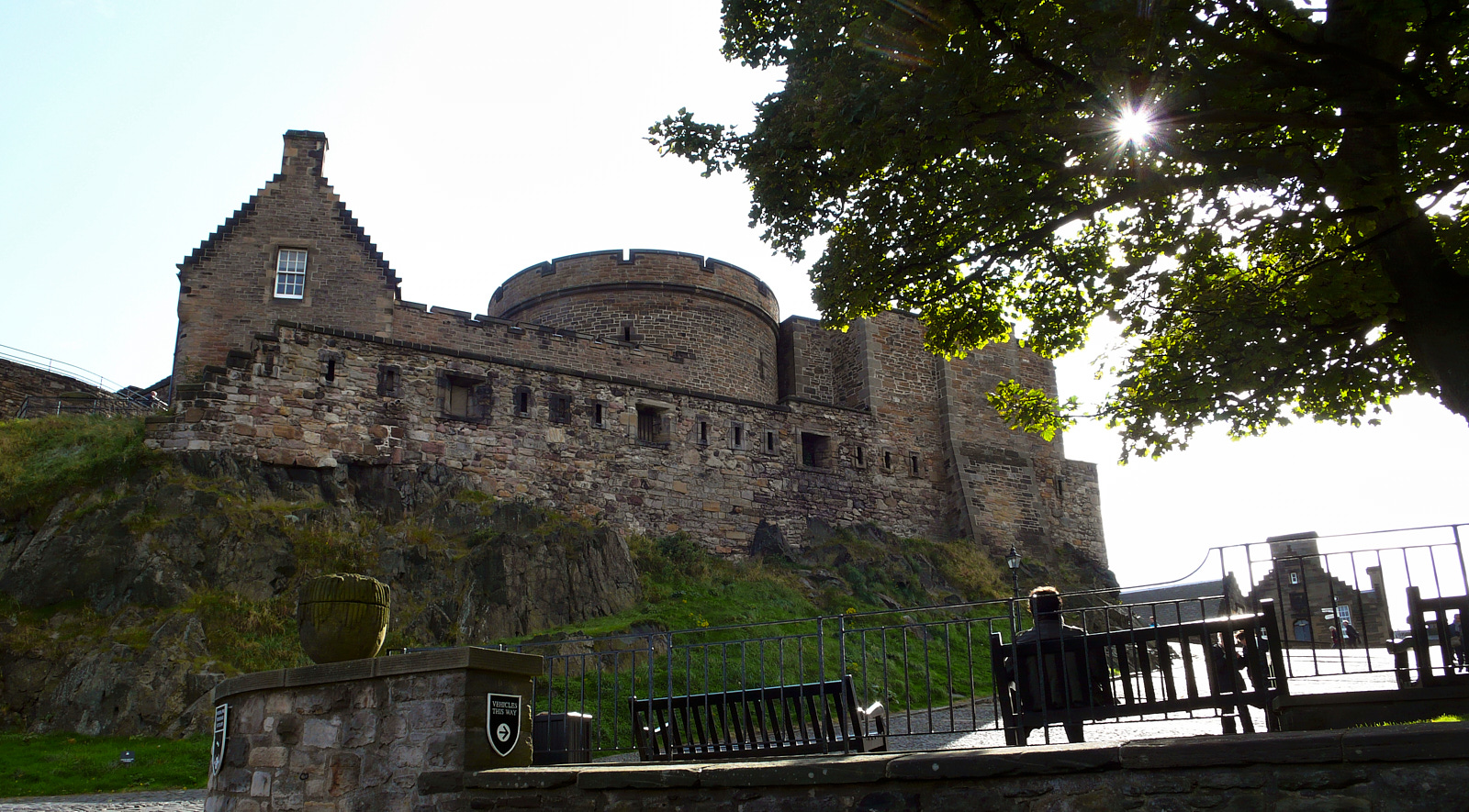  Edinburgh Castle 