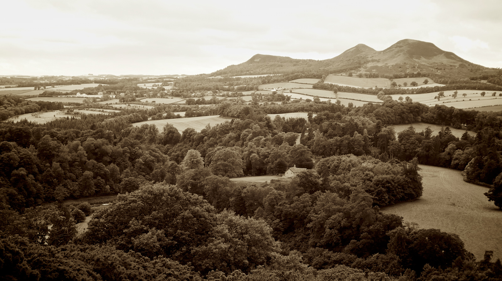  Sir Walter Scott's View, Eildon Hills 