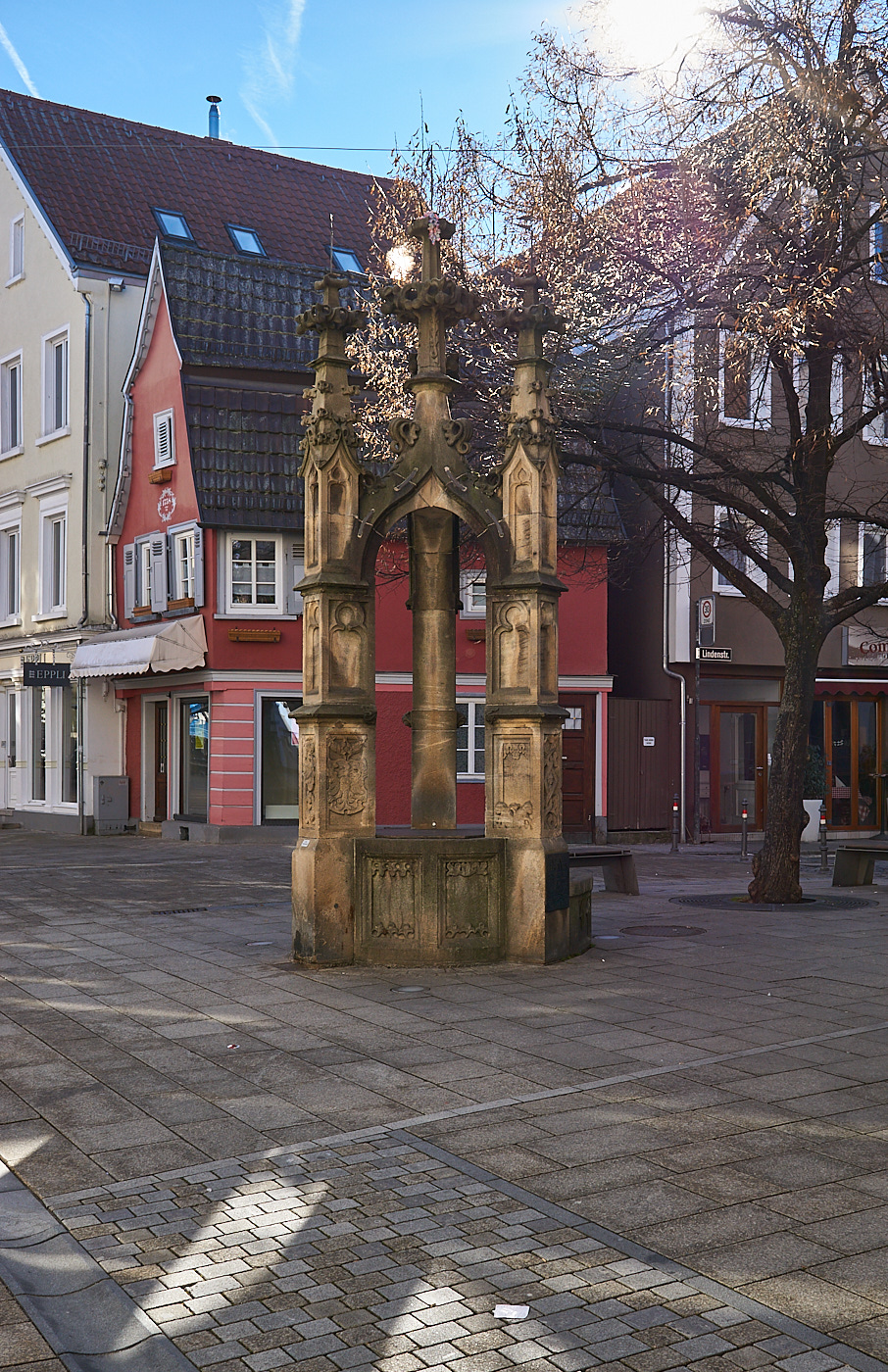  Lindenbrunnen, Obere Wilhelmstraße 